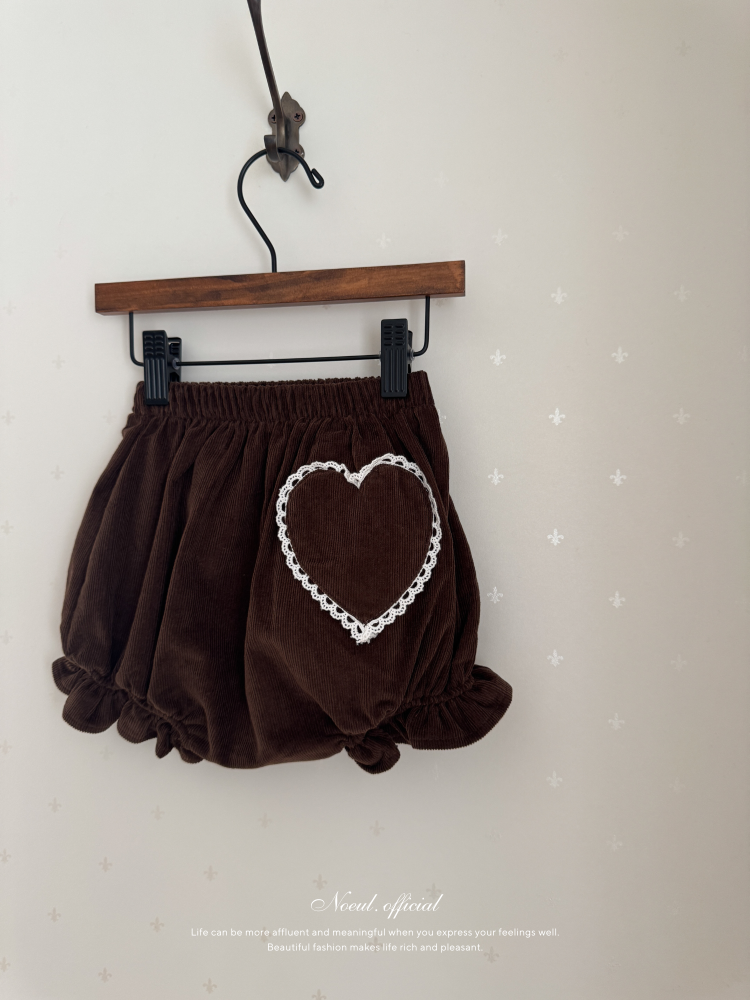Heart corduroy frill bloomer
