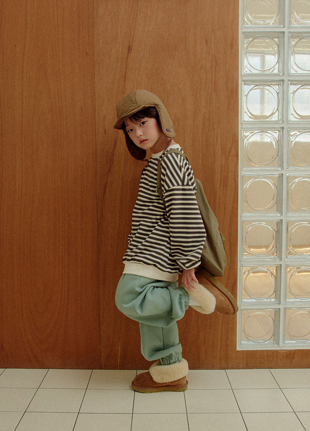 [whitesketchbook] Piping jogger pants
