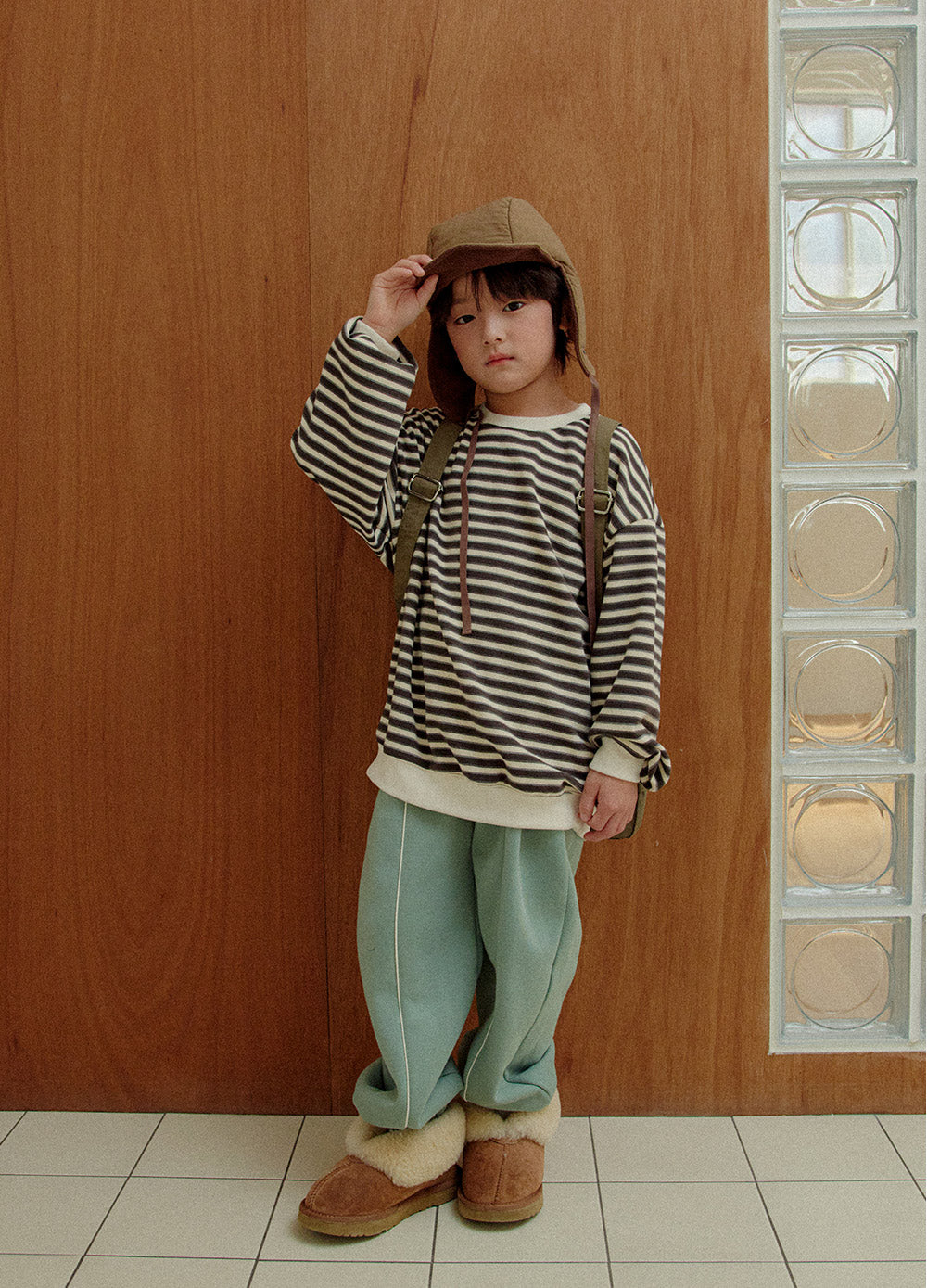 [whitesketchbook] Piping jogger pants