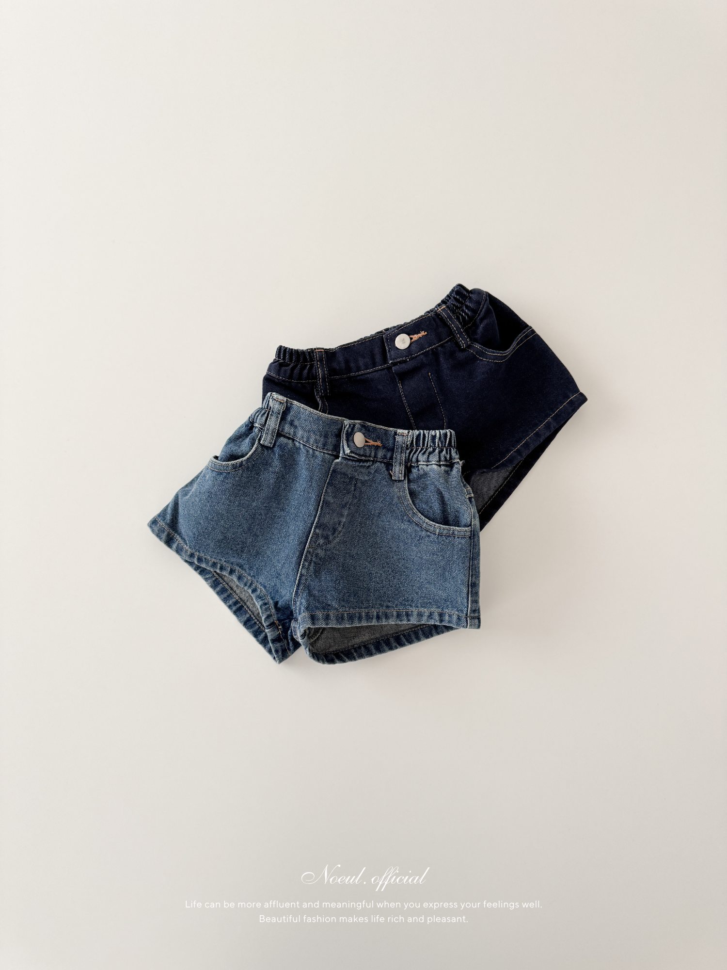 Heart pocket short pants