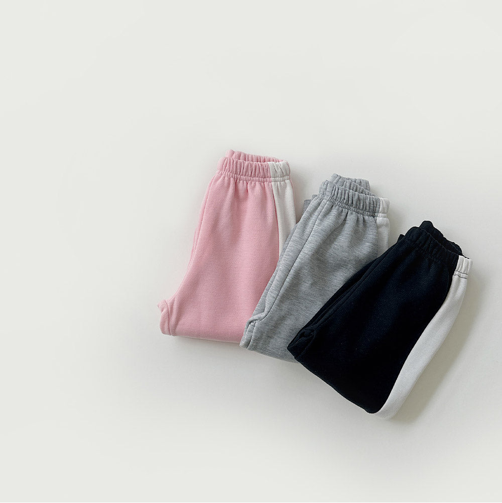[whitesketchbook] Side line jogger pants