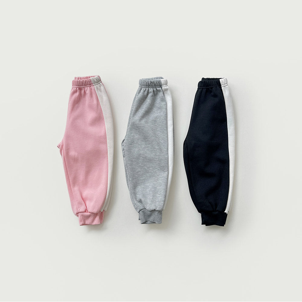 [whitesketchbook] Side line jogger pants