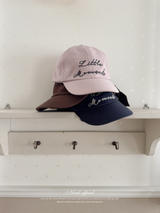 Little moment cap