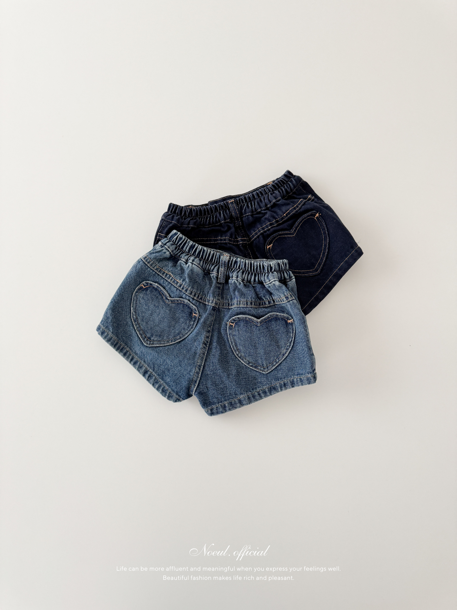 Heart pocket short pants