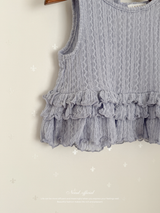 April frill blouse