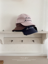 Little moment cap