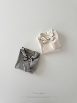 Tie mellow tops