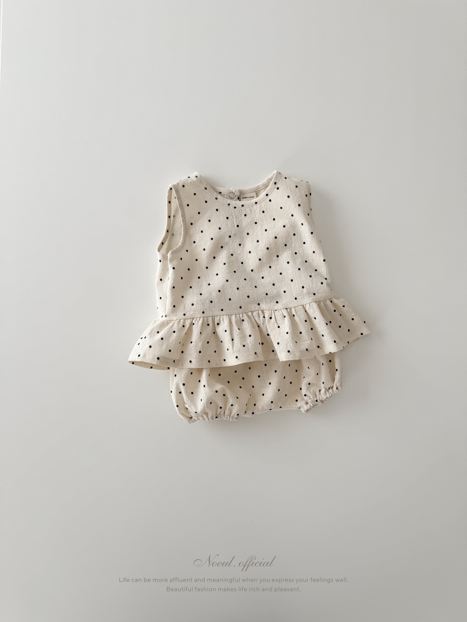 Dot frill set