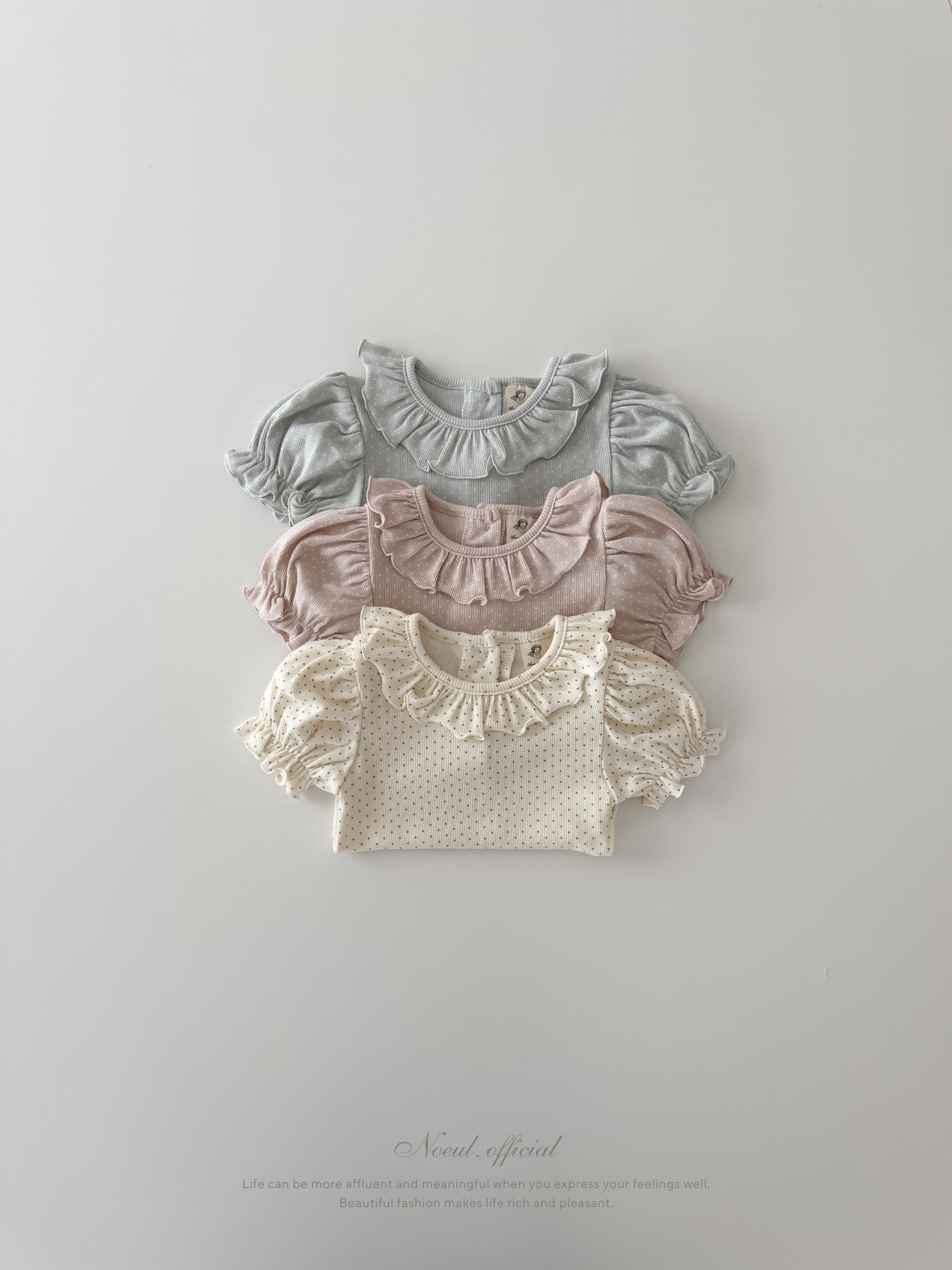 Gracie dot puff tops