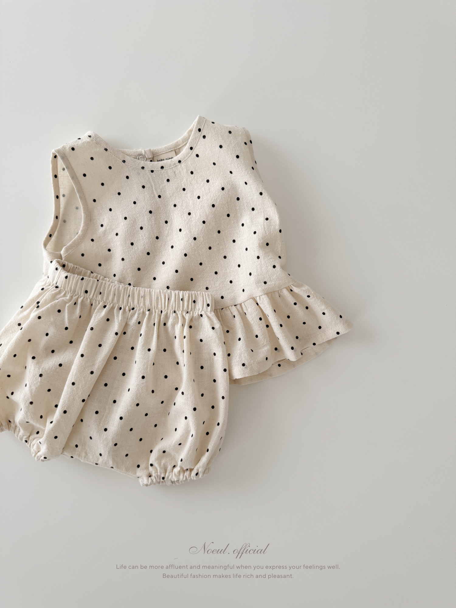 Dot frill set