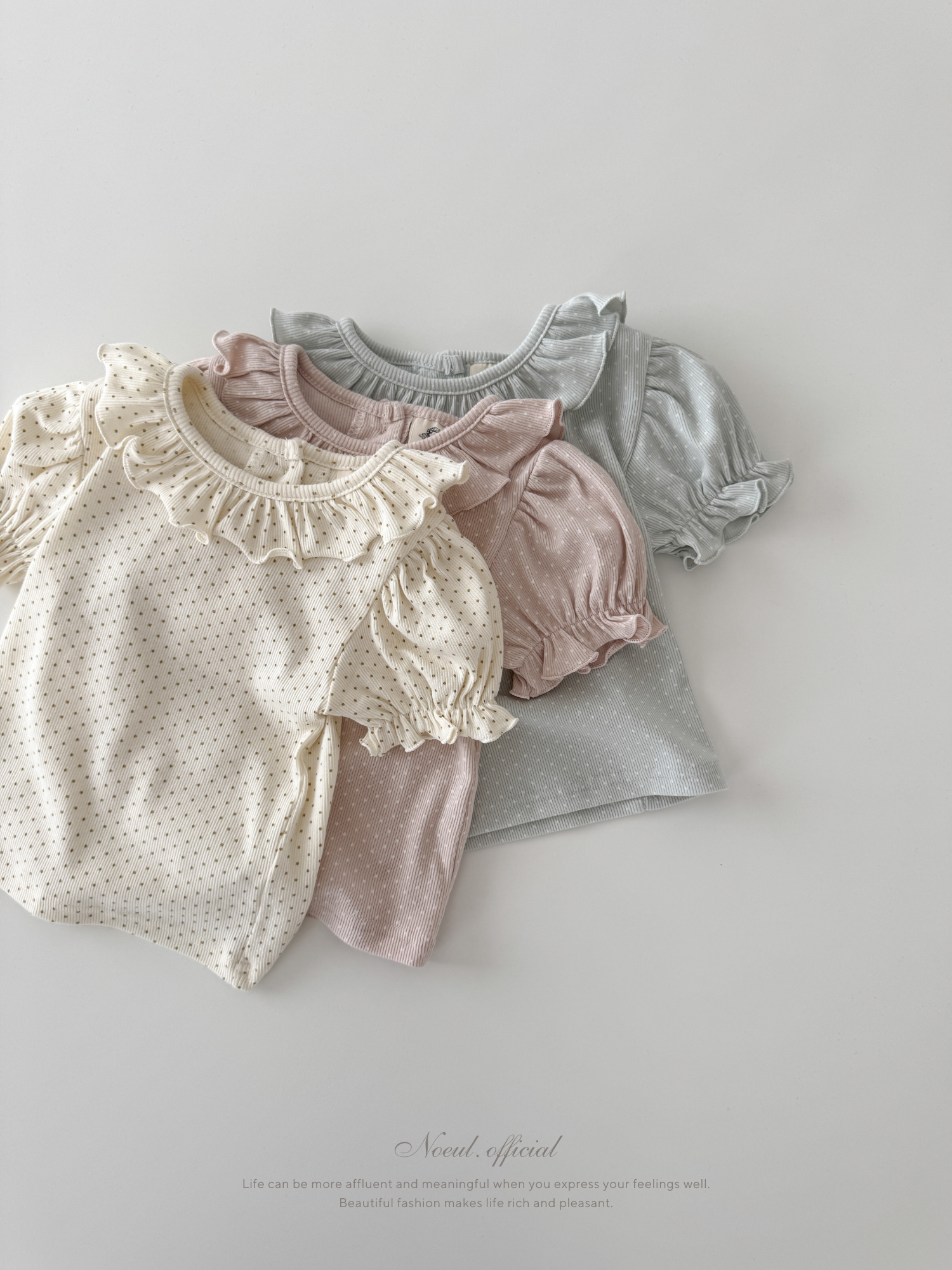 Gracie dot puff tops