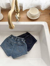 Heart pocket short pants