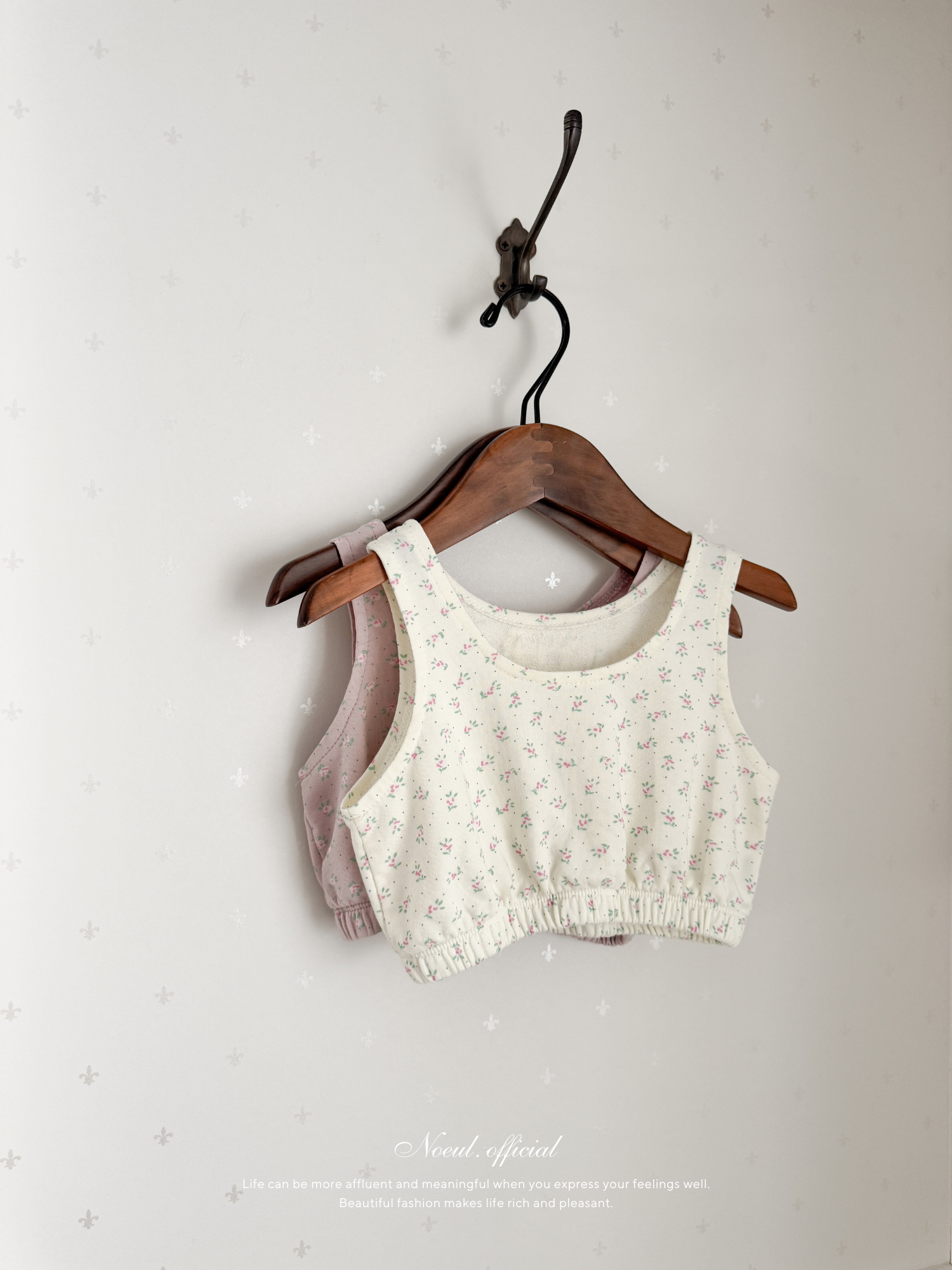 Rozy garden vest