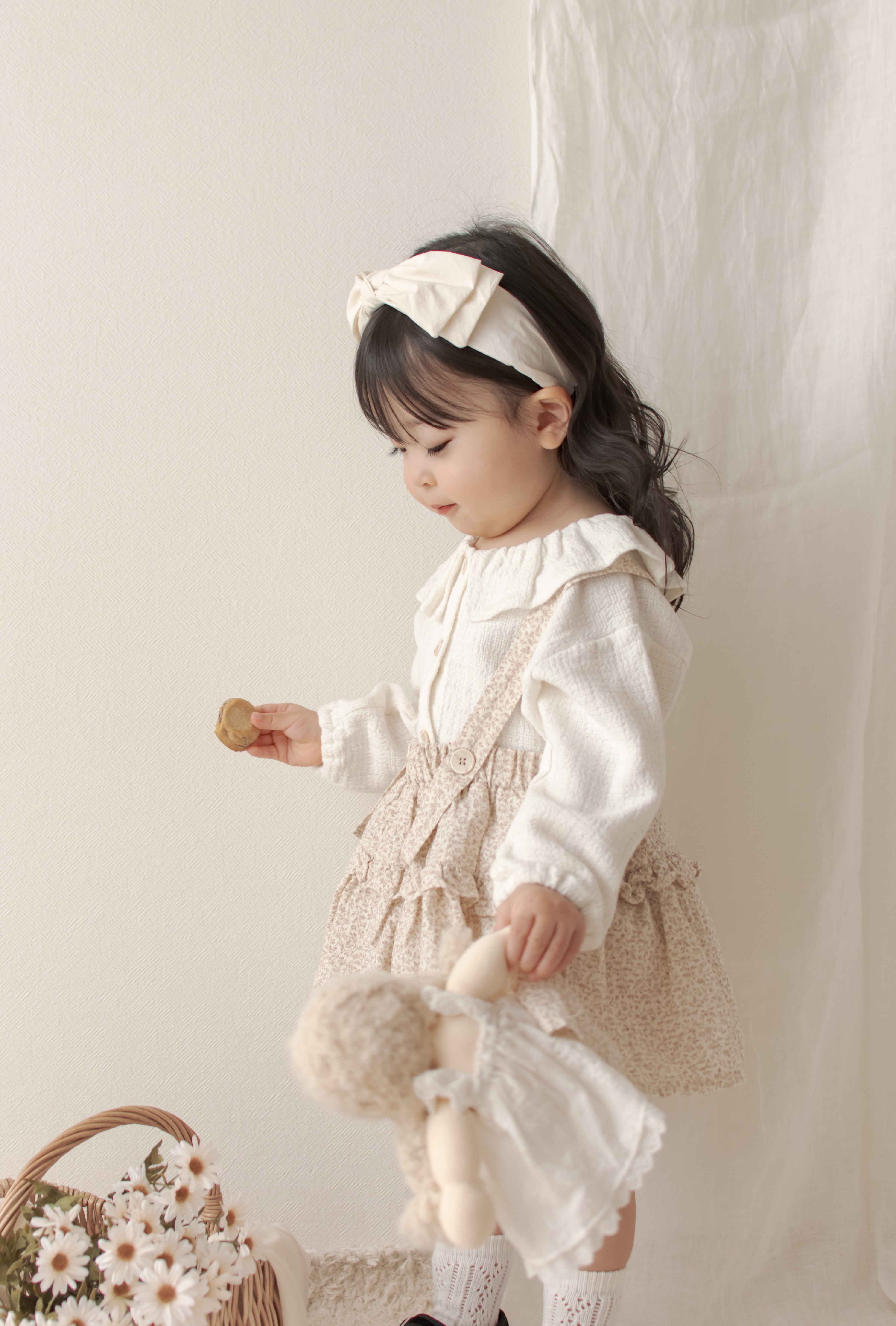 Dobby frill suspender skirt