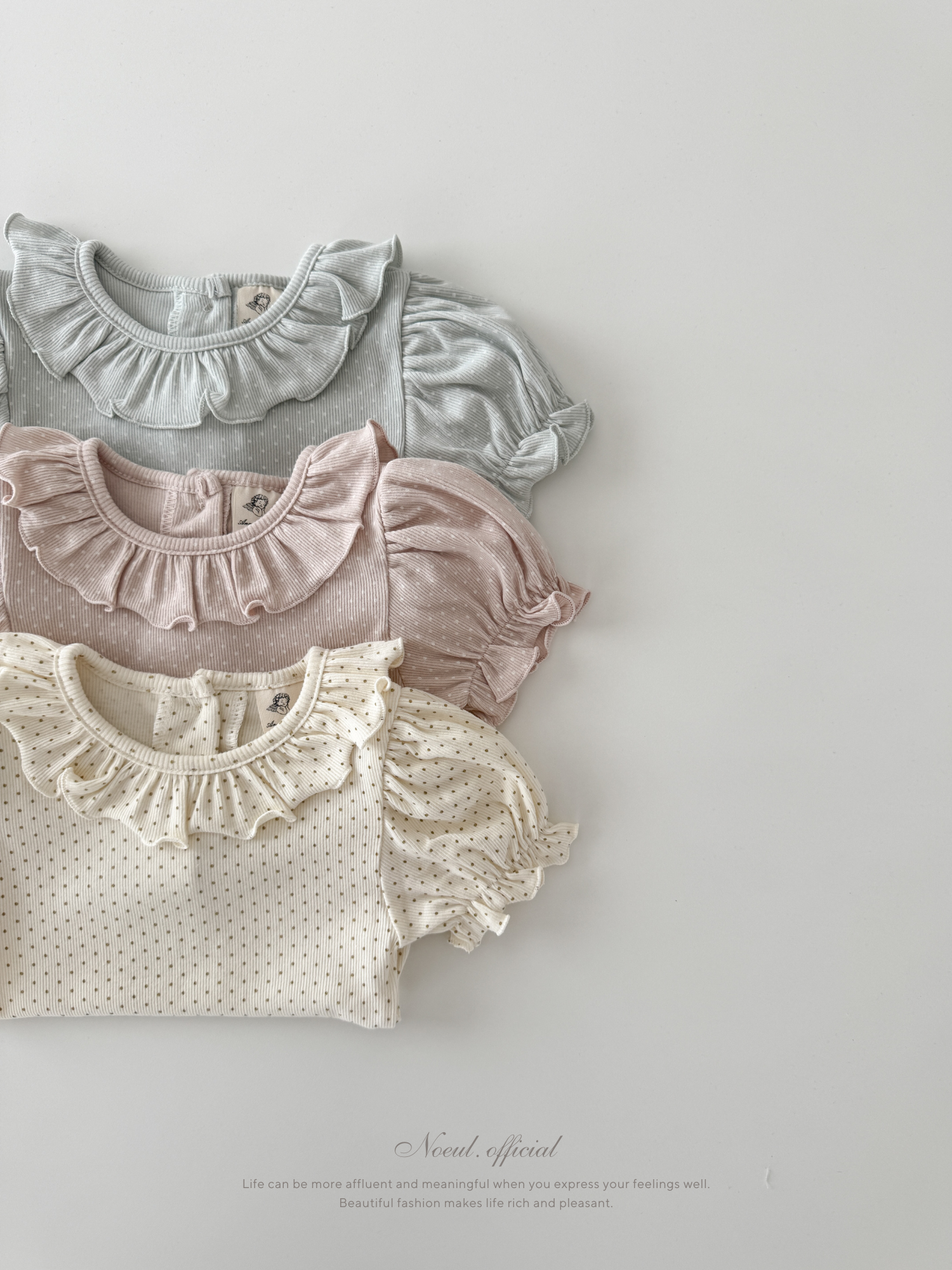 Gracie dot puff tops