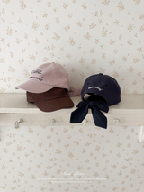 Little moment cap