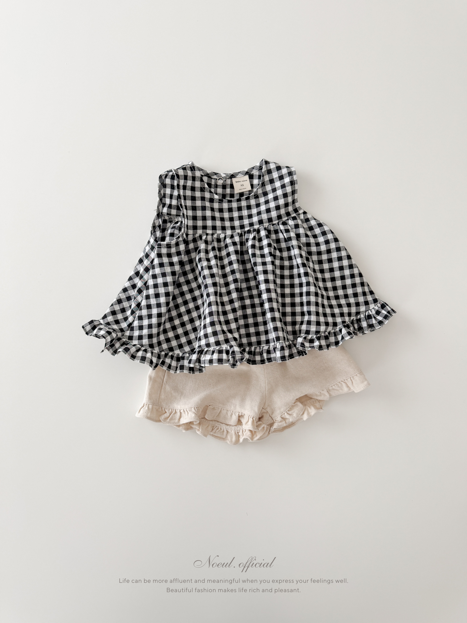 Summer frill pants