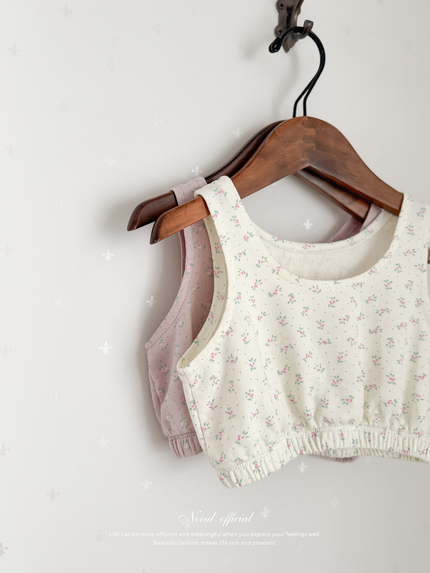 Rozy garden vest
