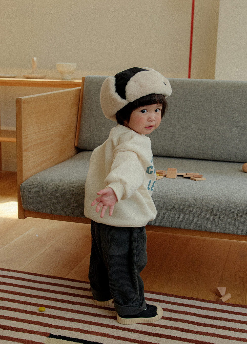 [whitesketchbook] Corduroy buggy pants