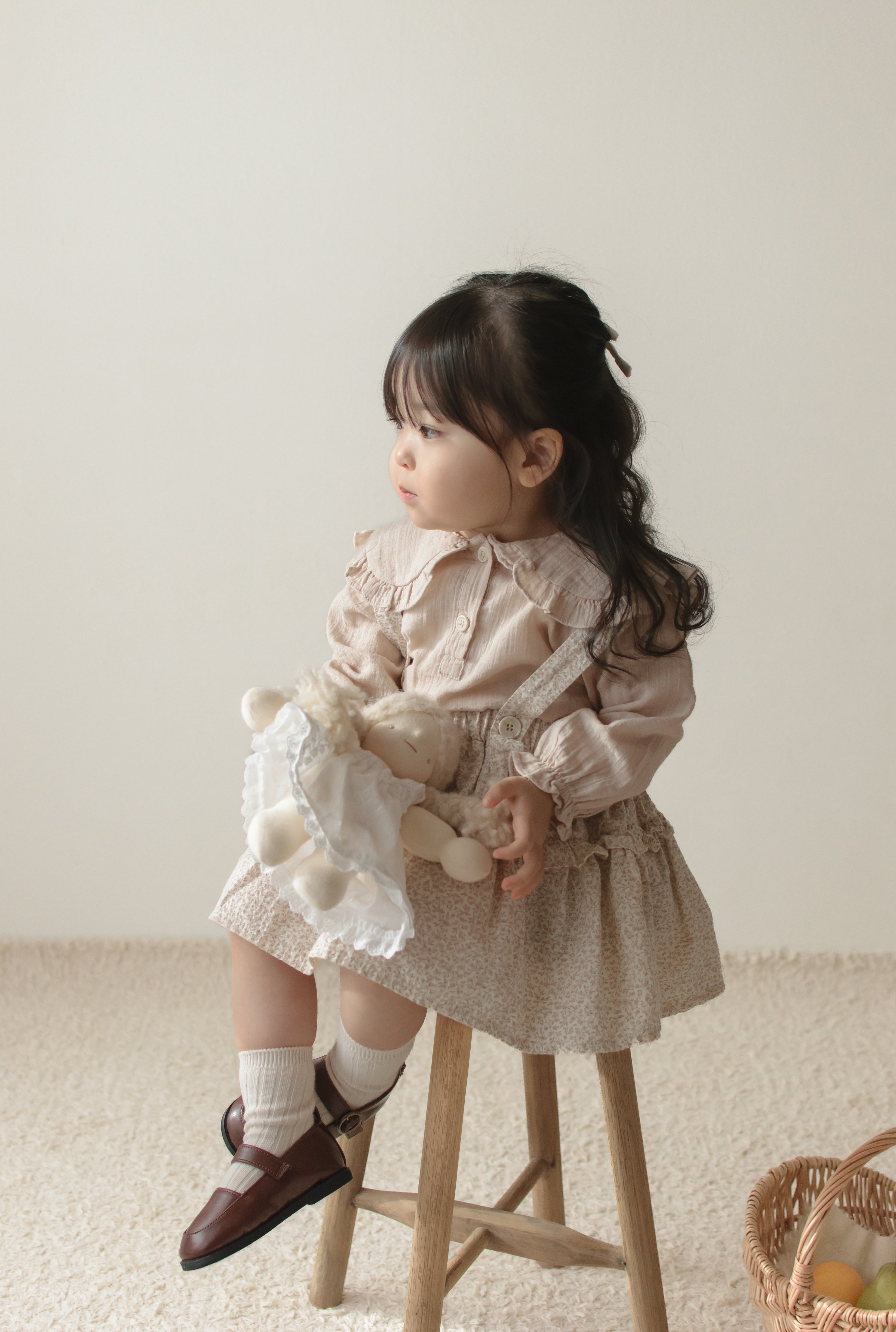 Dobby frill suspender skirt