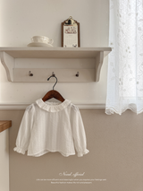 Lace frill blouse