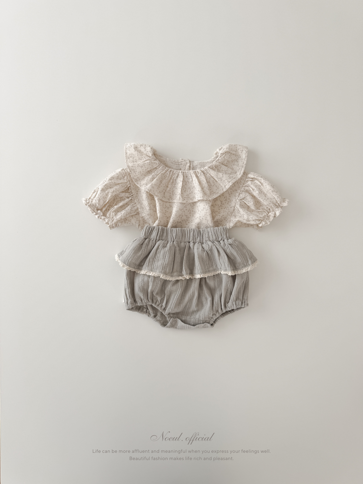 Ciel flour collar blouse