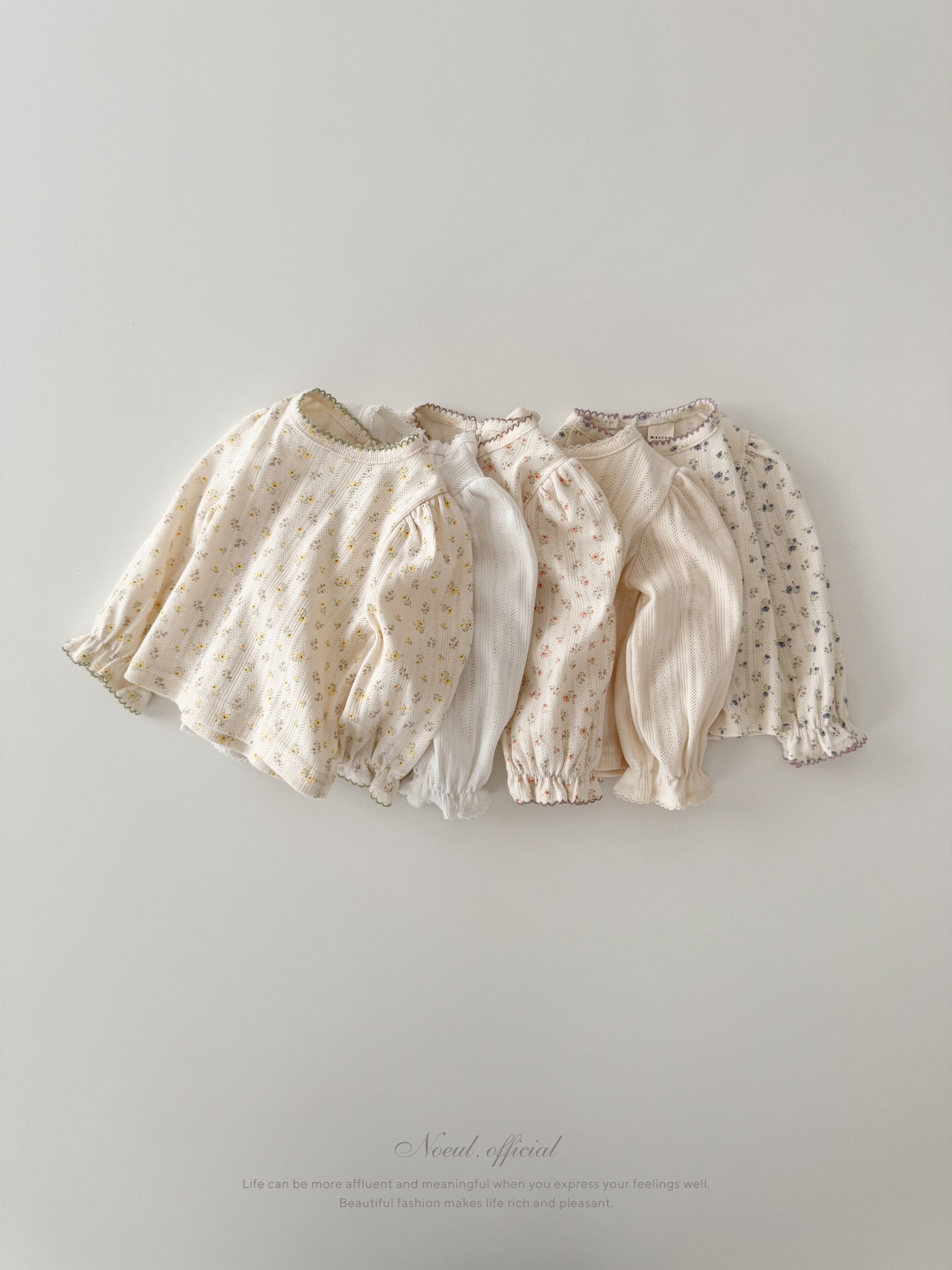 Jerry eyelet tops