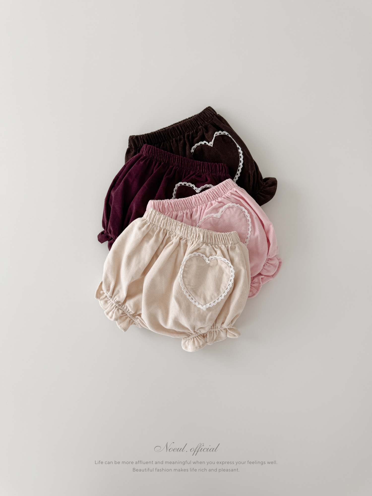 Heart corduroy frill bloomer