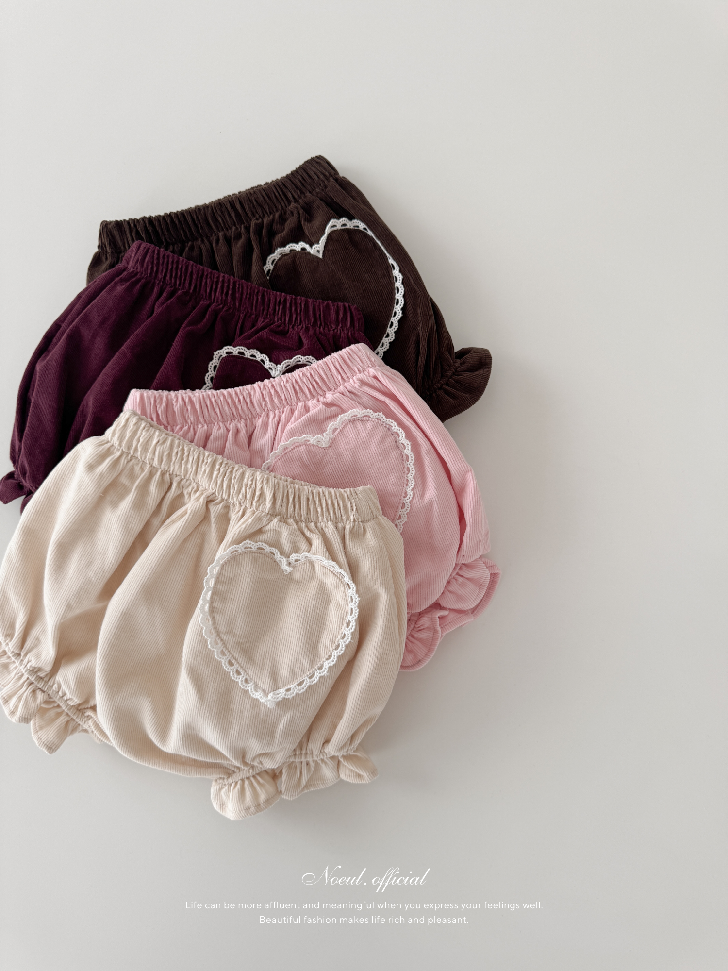 Heart corduroy frill bloomer