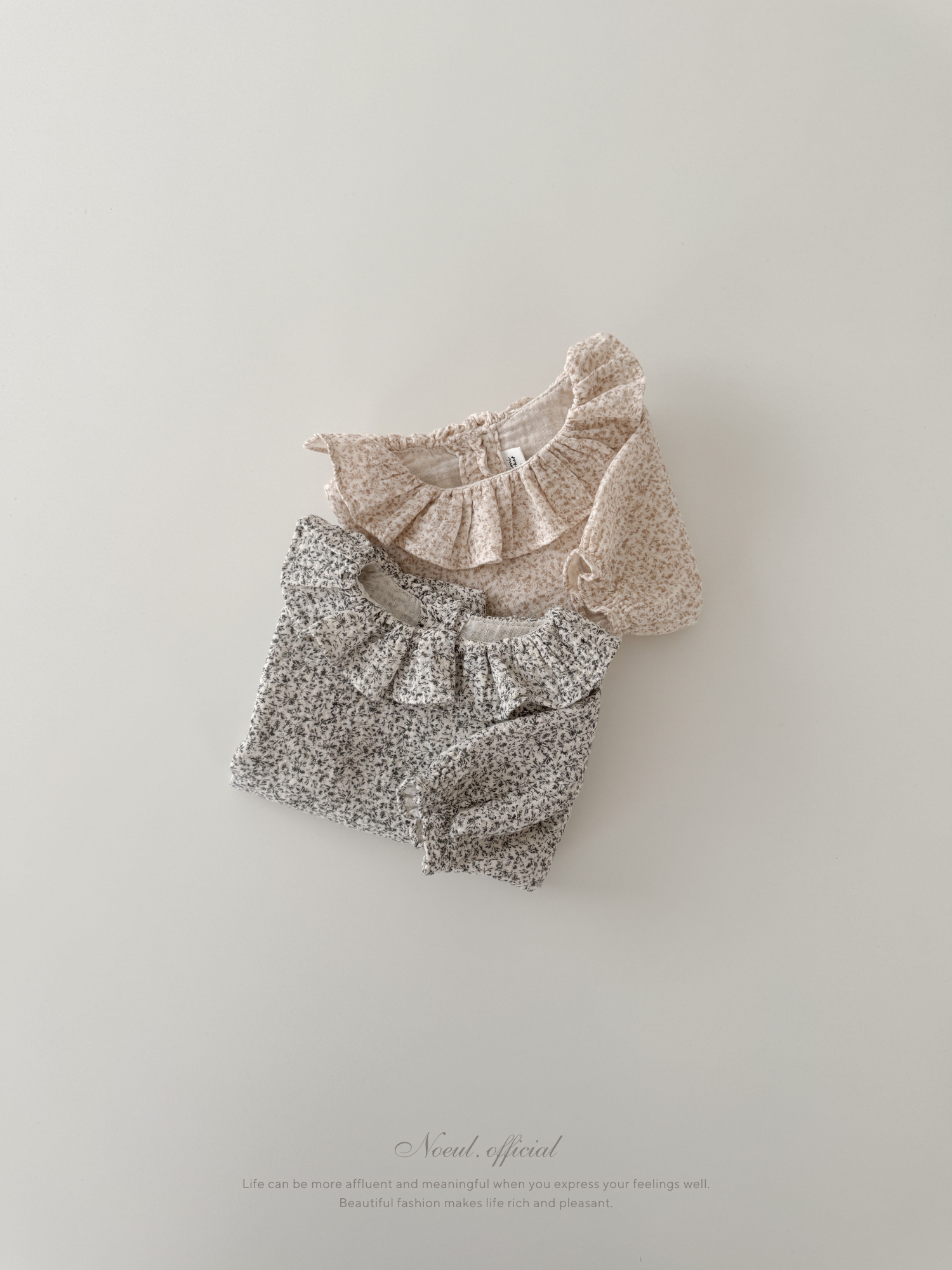 Flour color blouse