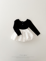 Heart button cross tee