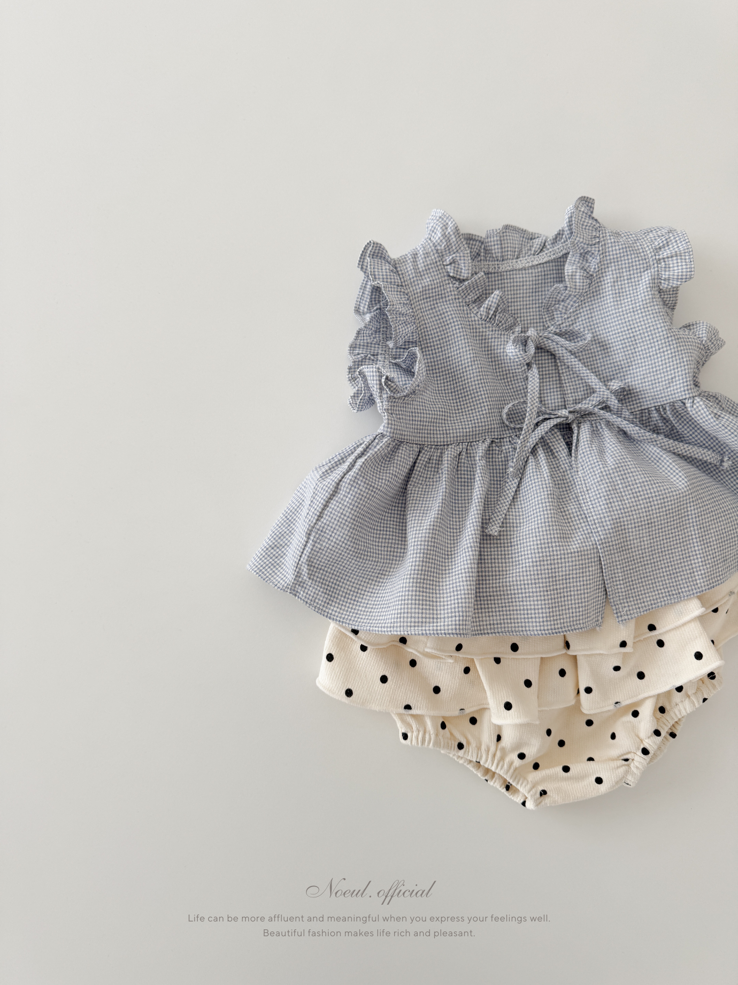 Layered ribbon frill one-piece (baby)