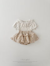 Frill collar puff tops