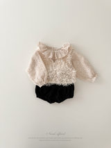 Flour color blouse