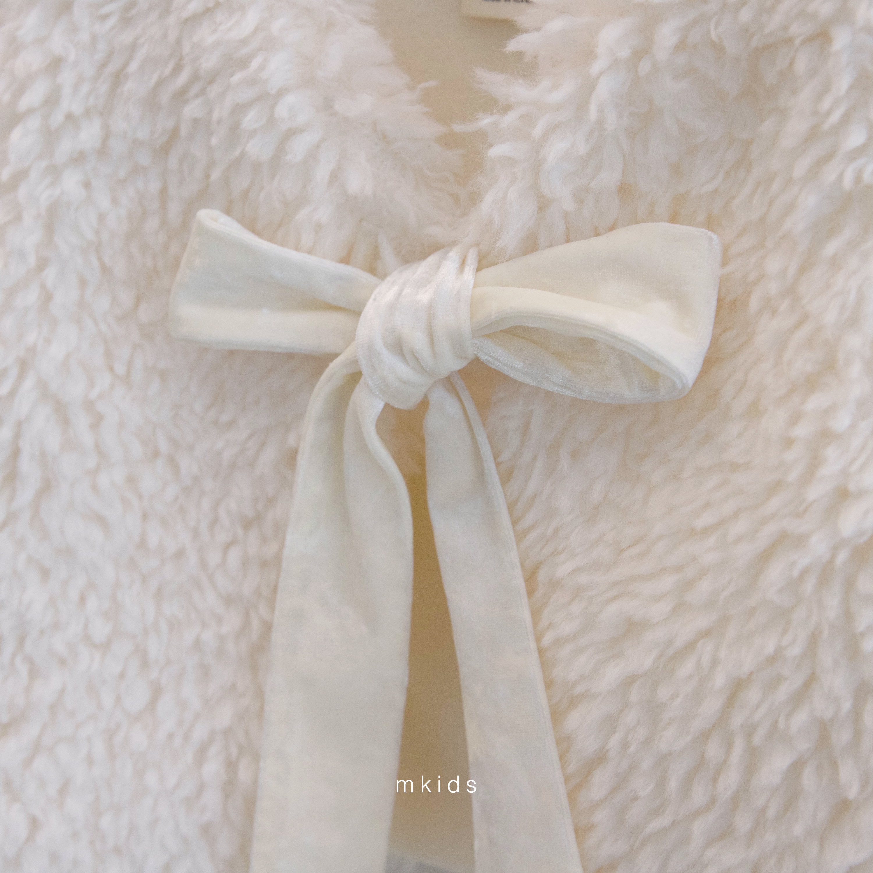 ［mkids］Ribbon fur vest