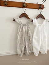 Wing frill suit