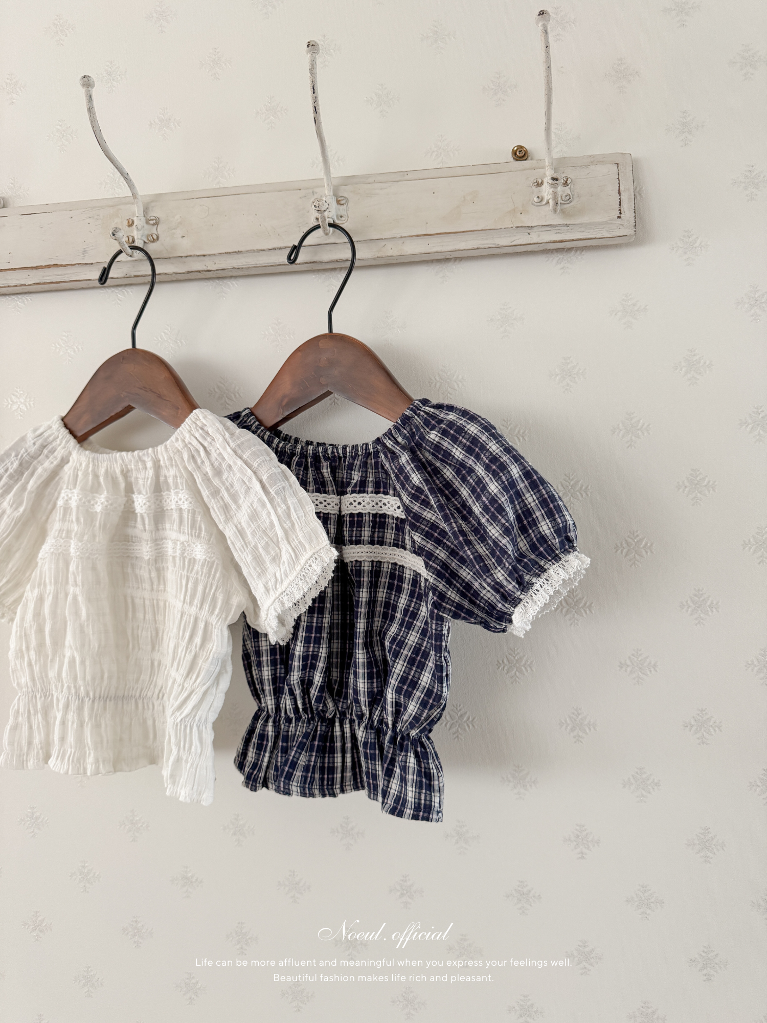 Vivi lace puff blouse