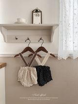 Lip suspender bloomer
