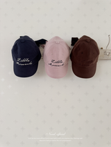 Little moment cap