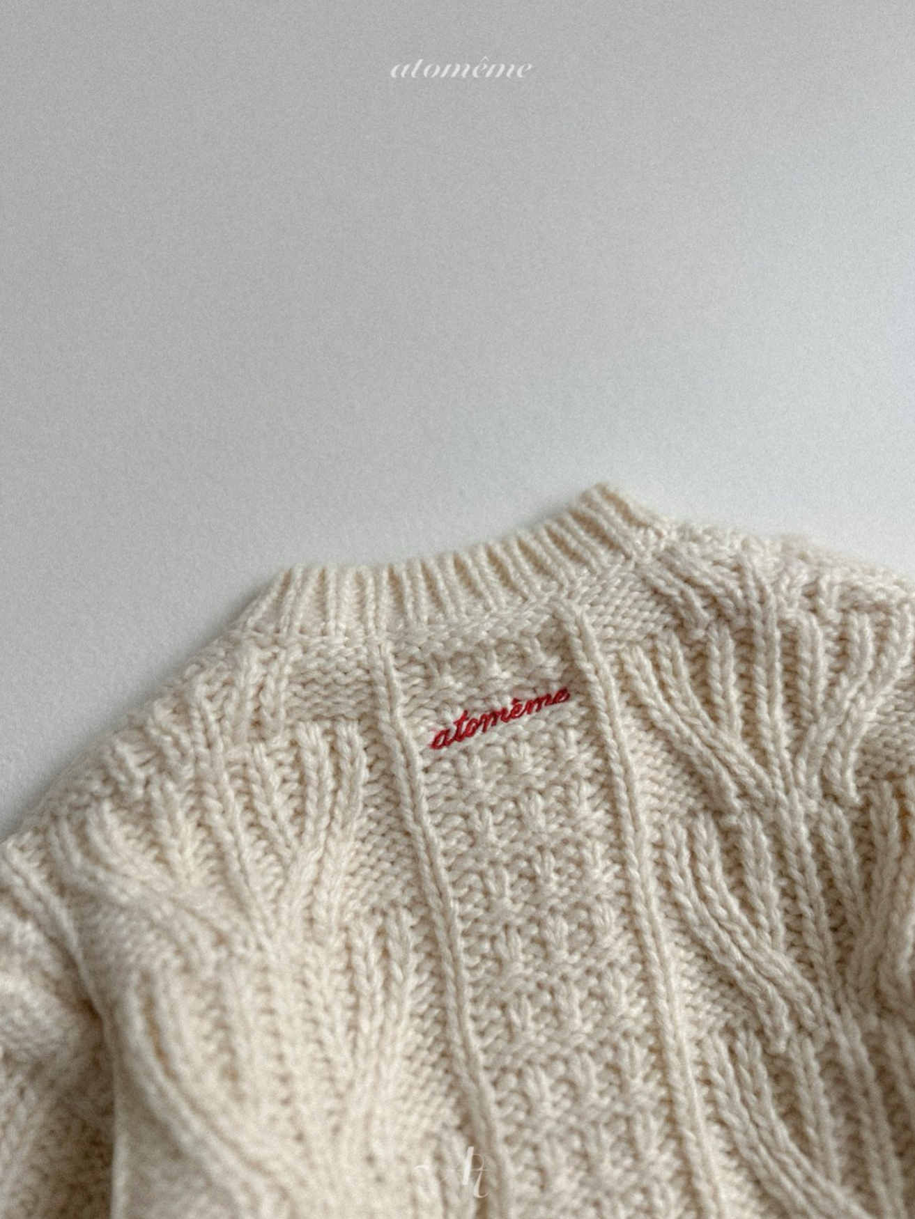 [atomeme] Pompom Cardigan