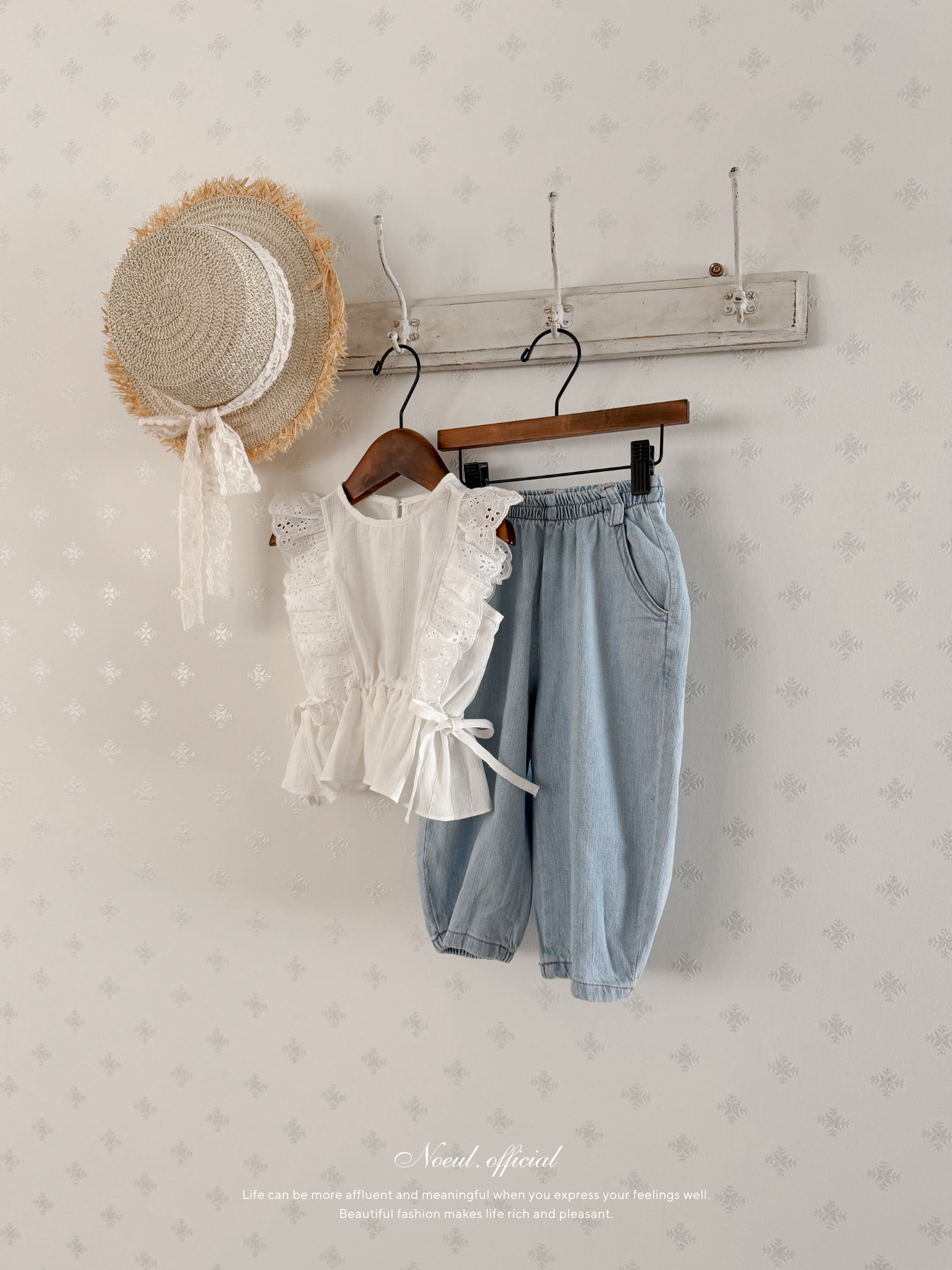 Shining wing blouse