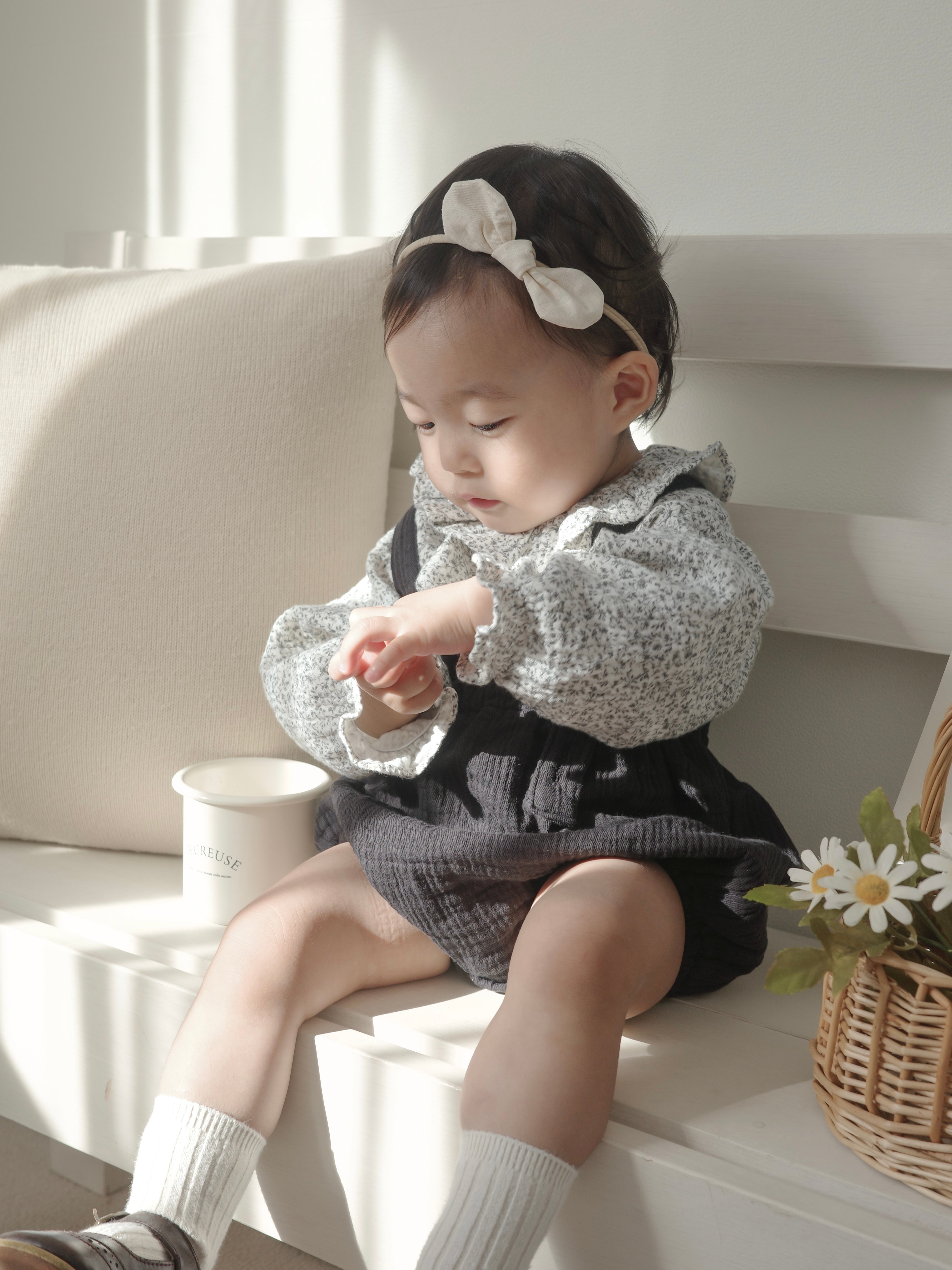 Flour color blouse