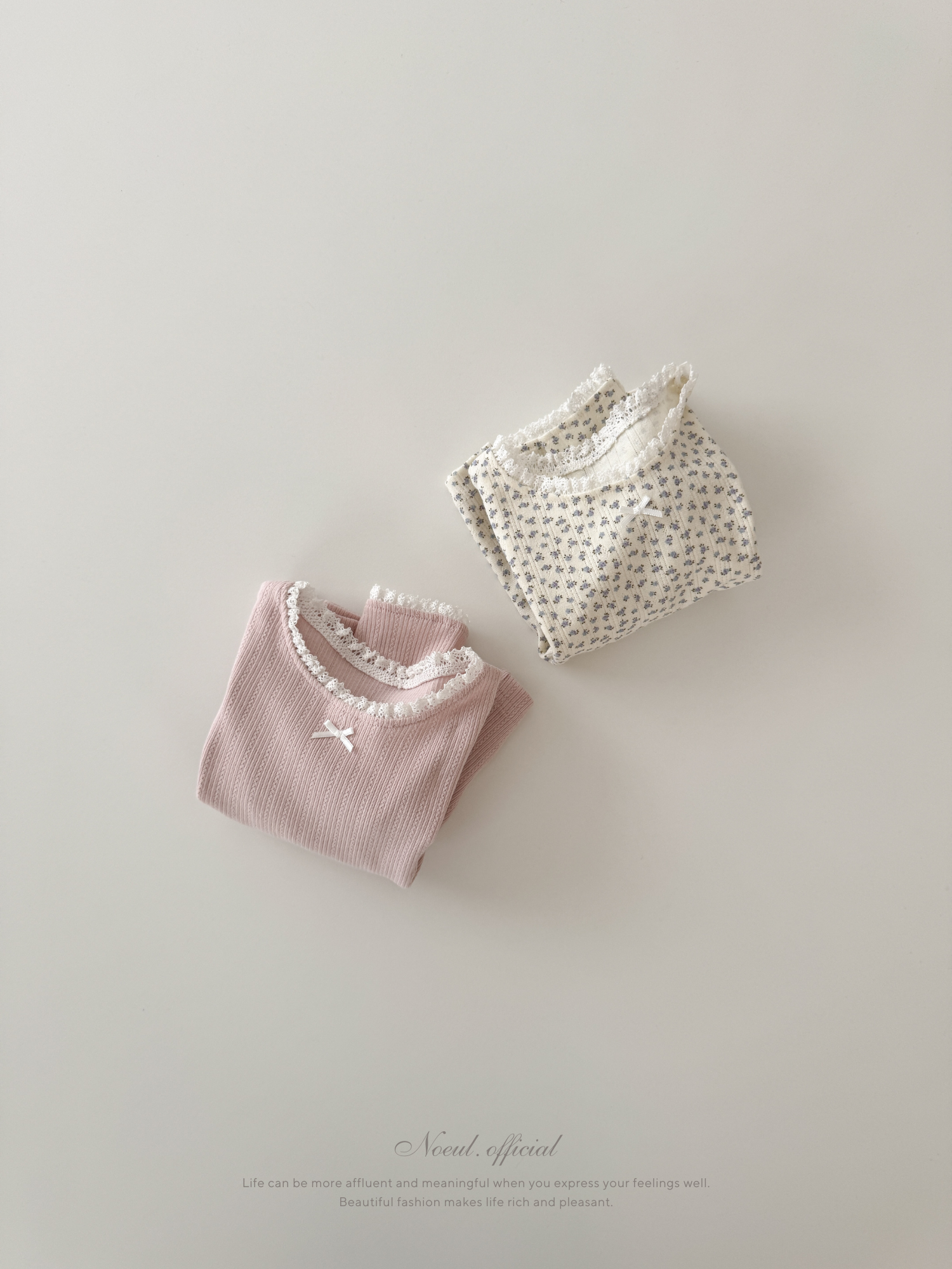 Mable ribbon lace tee