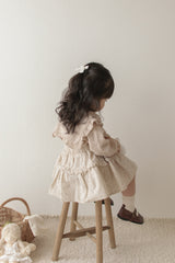 Dobby frill suspender skirt