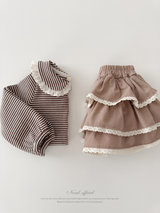 Stripe lace collar tops