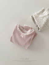 Mable ribbon lace tee