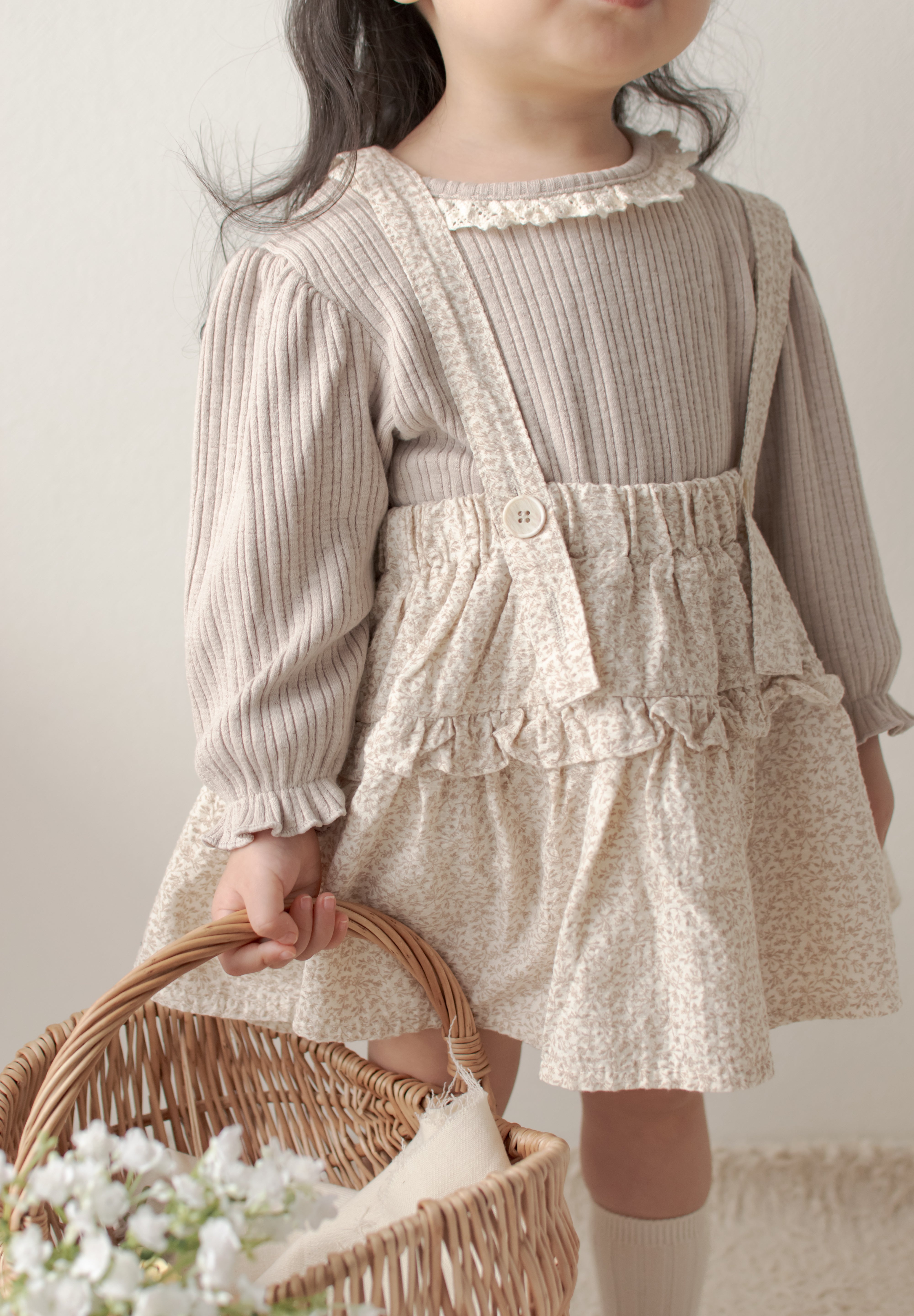 Dobby frill suspender skirt
