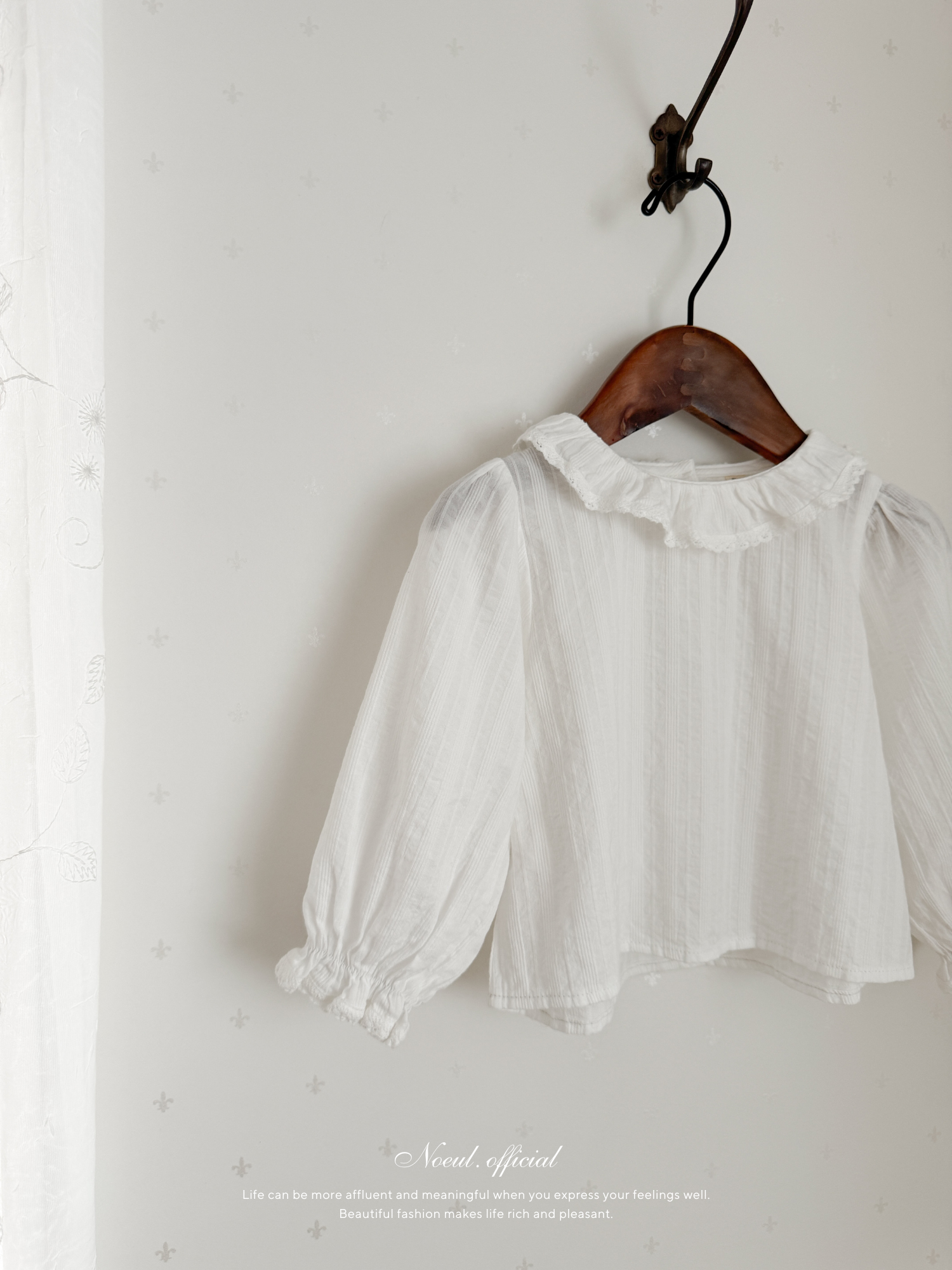 Lace frill blouse