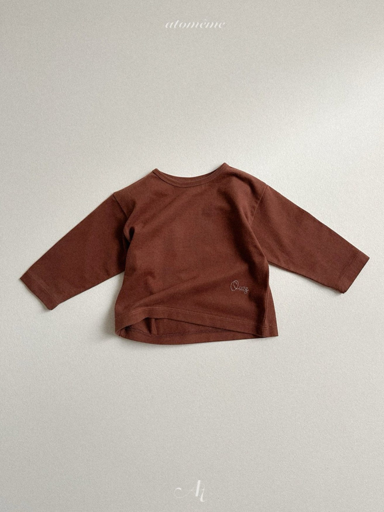 [atomeme] Ours Embroidery Tee