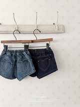 Heart pocket short pants